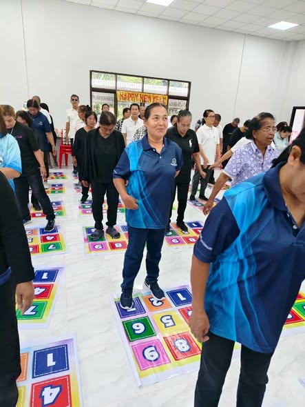 ออกกำลังกายตาราง 9 ช่อง
#โรงเรียนผู้สูงอายุตำบลอิปัน